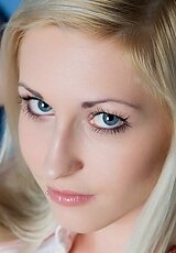 Janelle: Yggal by Rylsky